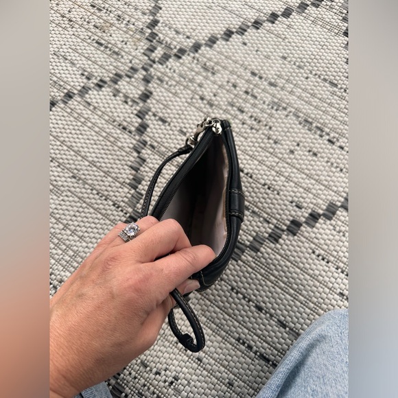 Coach Soho black wristlet/wallet. - Picture 4 of 9